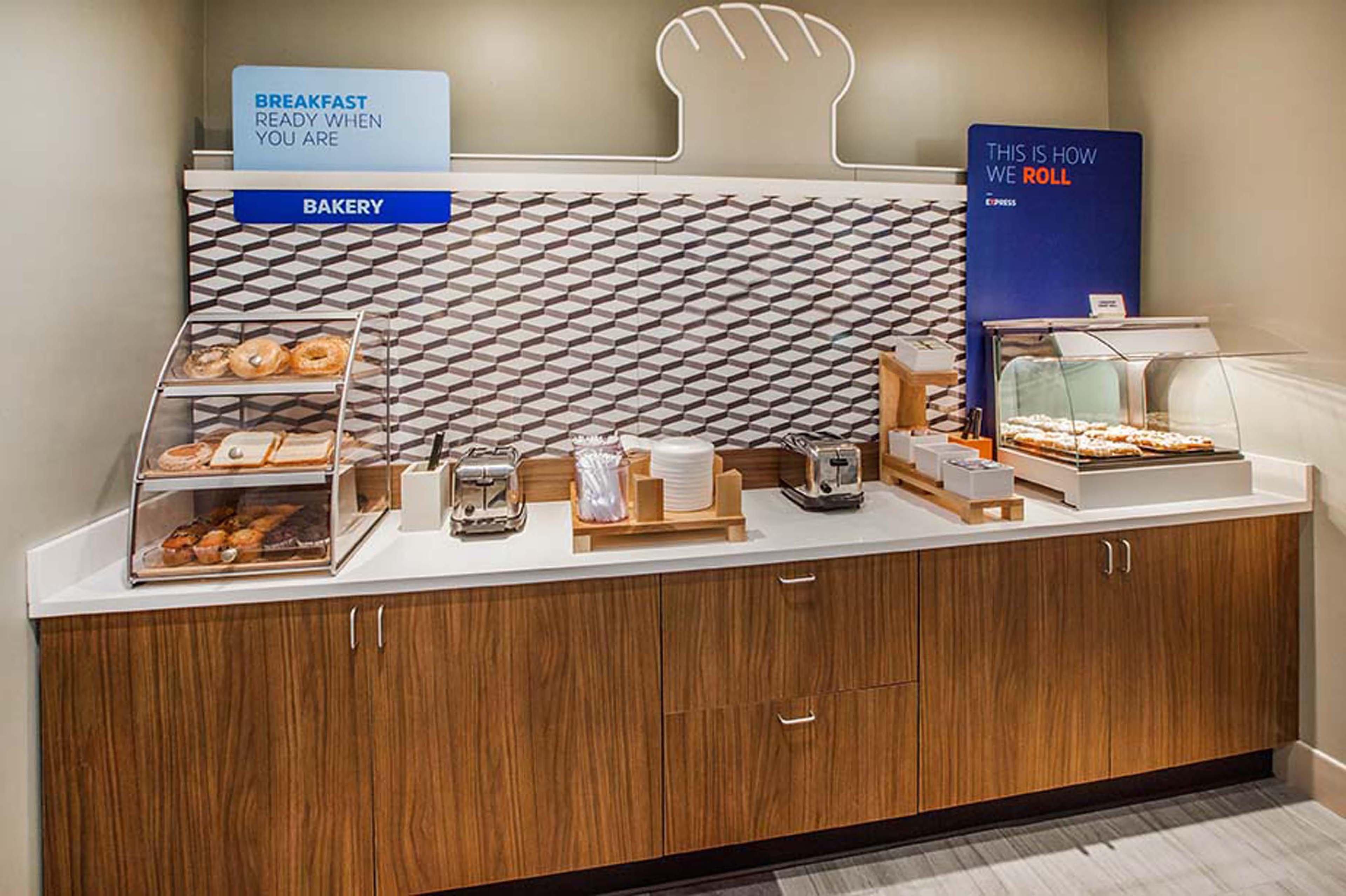 Holiday Inn Express Harvey-Marrero By Ihg Extérieur photo